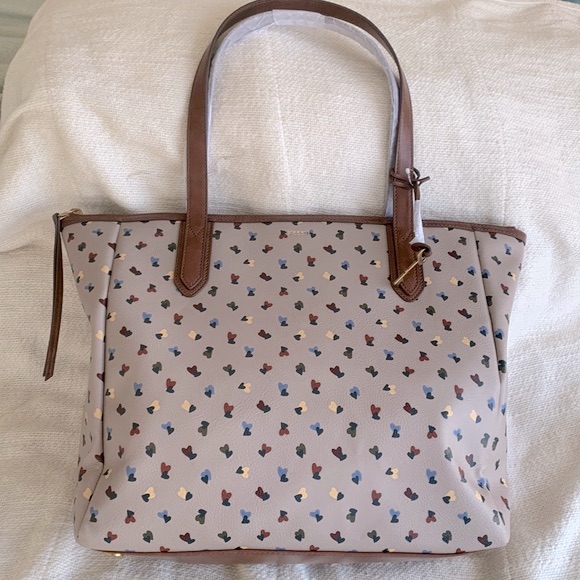 Fossil Multi Color Heart Light Tan Tote Bag. New!